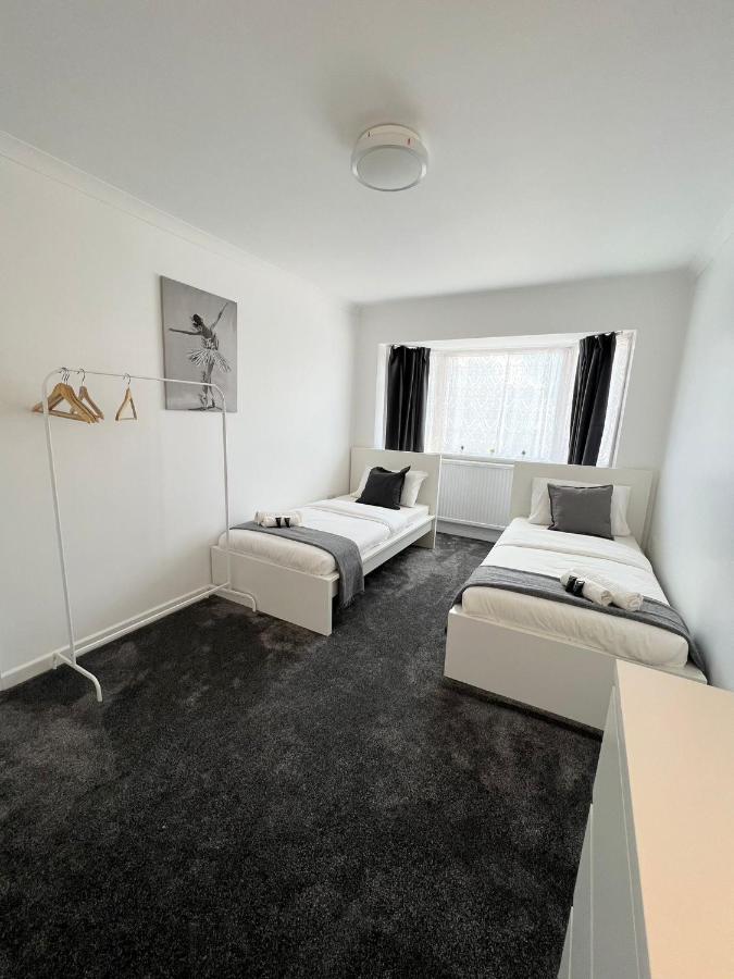 Stunning Flat In Greater London Hotel Kültér fotó