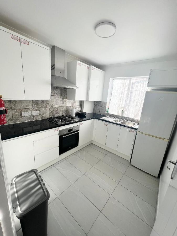 Stunning Flat In Greater London Hotel Kültér fotó