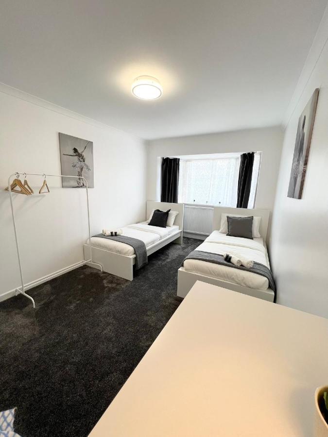 Stunning Flat In Greater London Hotel Kültér fotó