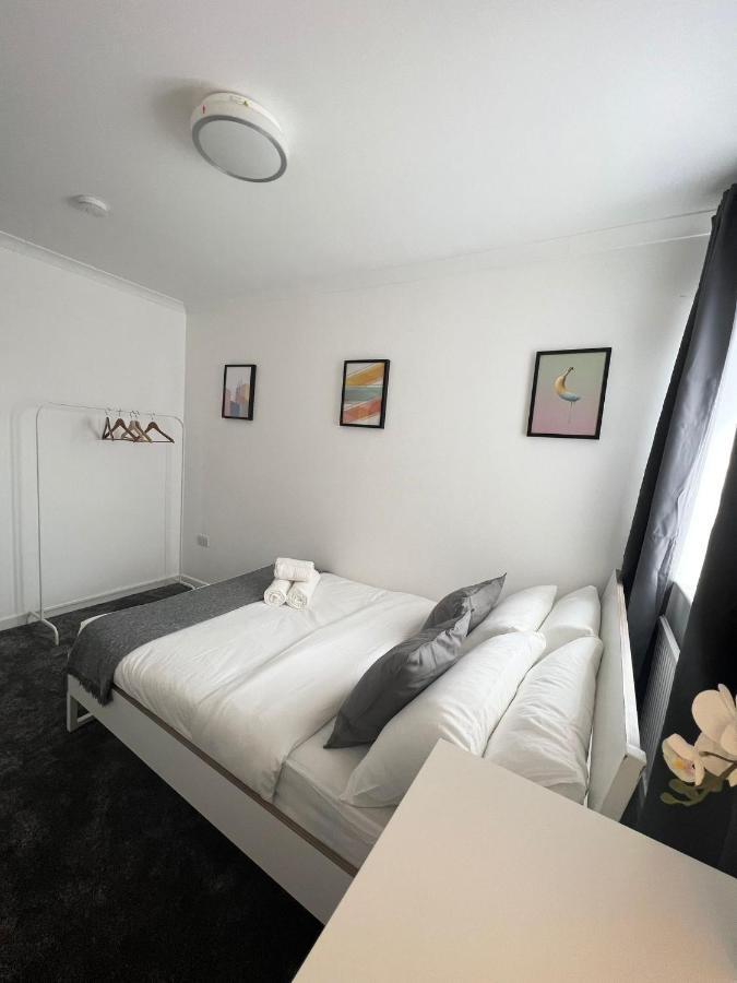 Stunning Flat In Greater London Hotel Kültér fotó